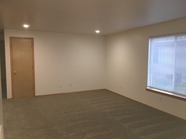 Building Photo - 2022-2022 SW 22nd St