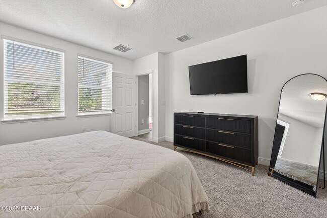 Building Photo - 284 Links Ter Blvd