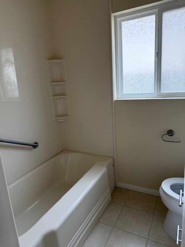 Building Photo - Just remodeled Chula Vista bungalow