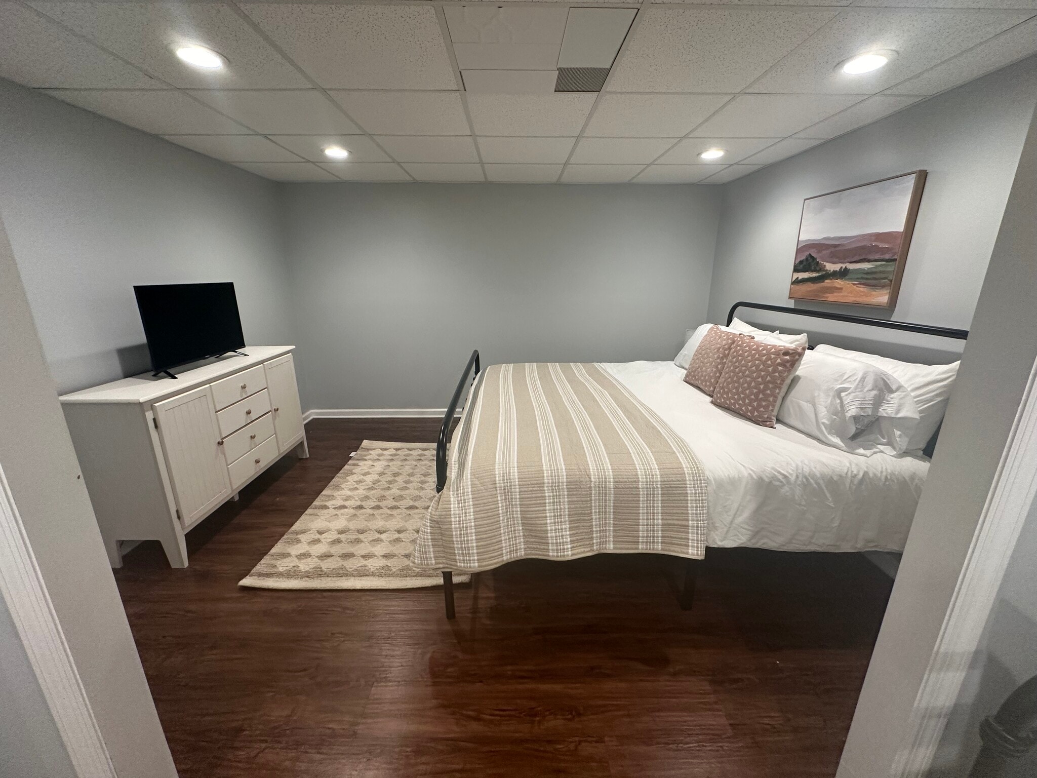 Building Photo - 250 Waterford Way