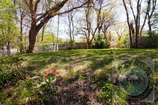 Building Photo - 3305 N 55th St