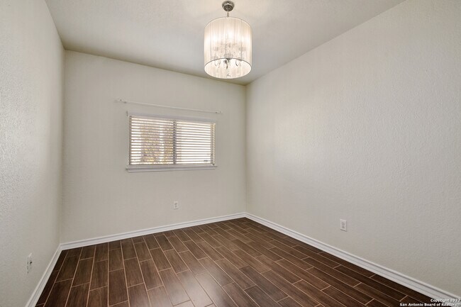 Building Photo - 26207 Lost Creek Way