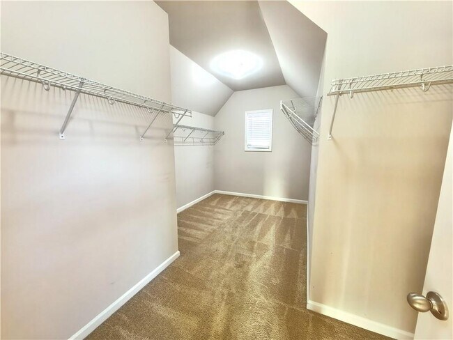 Building Photo - 3068 Ivy Crossing Dr