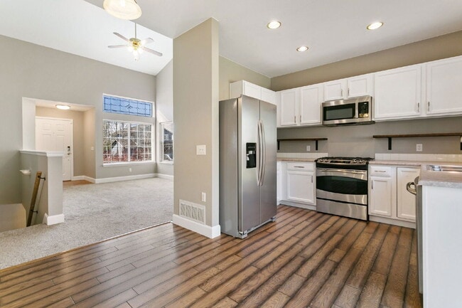 Building Photo - 5145 Stone Fence Dr