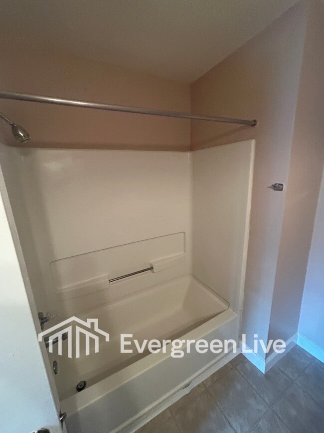 Building Photo - 50 Callan Ct