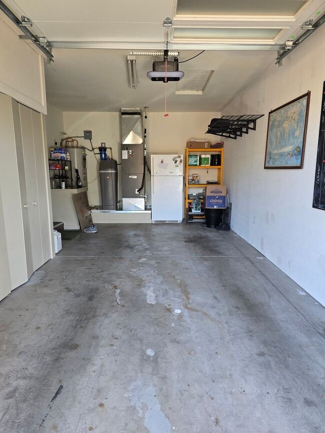 Building Photo - Furnished, 3 - 12 Month Rental Opportunity