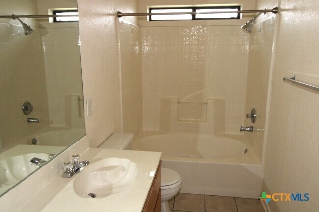 Building Photo - 3708 Littleleaf Dr
