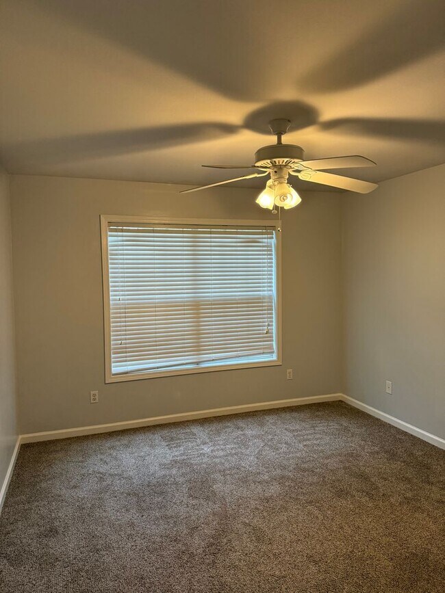 Building Photo - 471 Co Rd 737