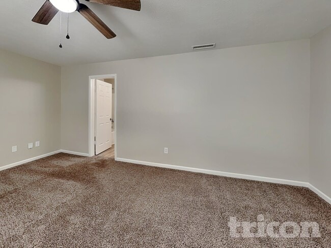 Building Photo - 2911 Wolfgang Way