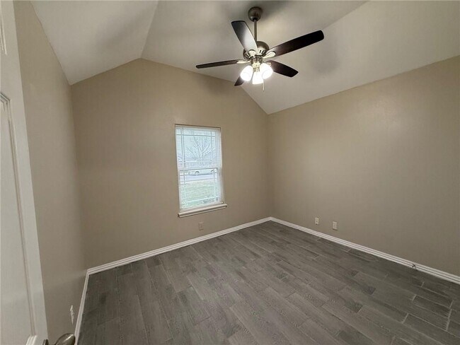 Building Photo - 3108 S G St