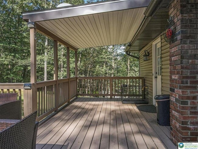 Building Photo - 115 White Oak Ct