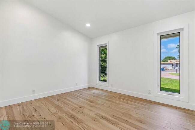 Building Photo - 6148 NW 74th Terrace