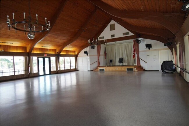 Building Photo - 9000 US-192