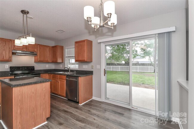 Building Photo - 109 Pleasant Grove Ln