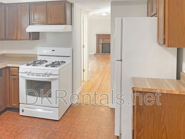 Building Photo - 860 Crab Orchard Dr