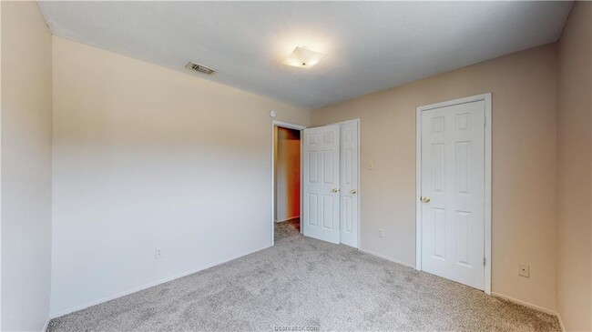 Building Photo - 1004 Verde Dr