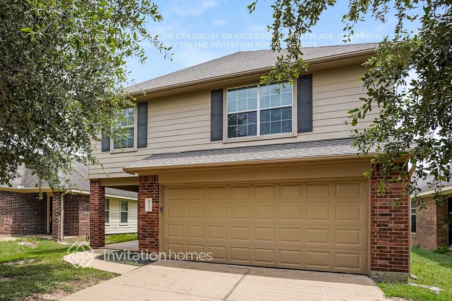 Building Photo - 18747 Dennington Dr