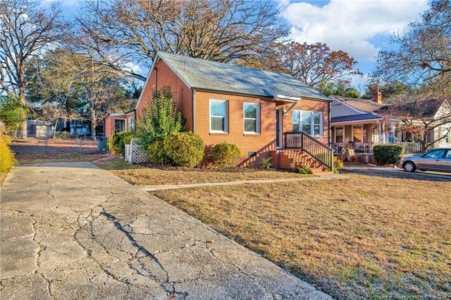 Building Photo - 809 Anarine Rd