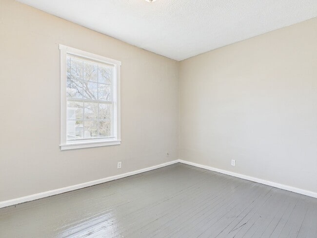 Building Photo - 1454 Ferndale Ave