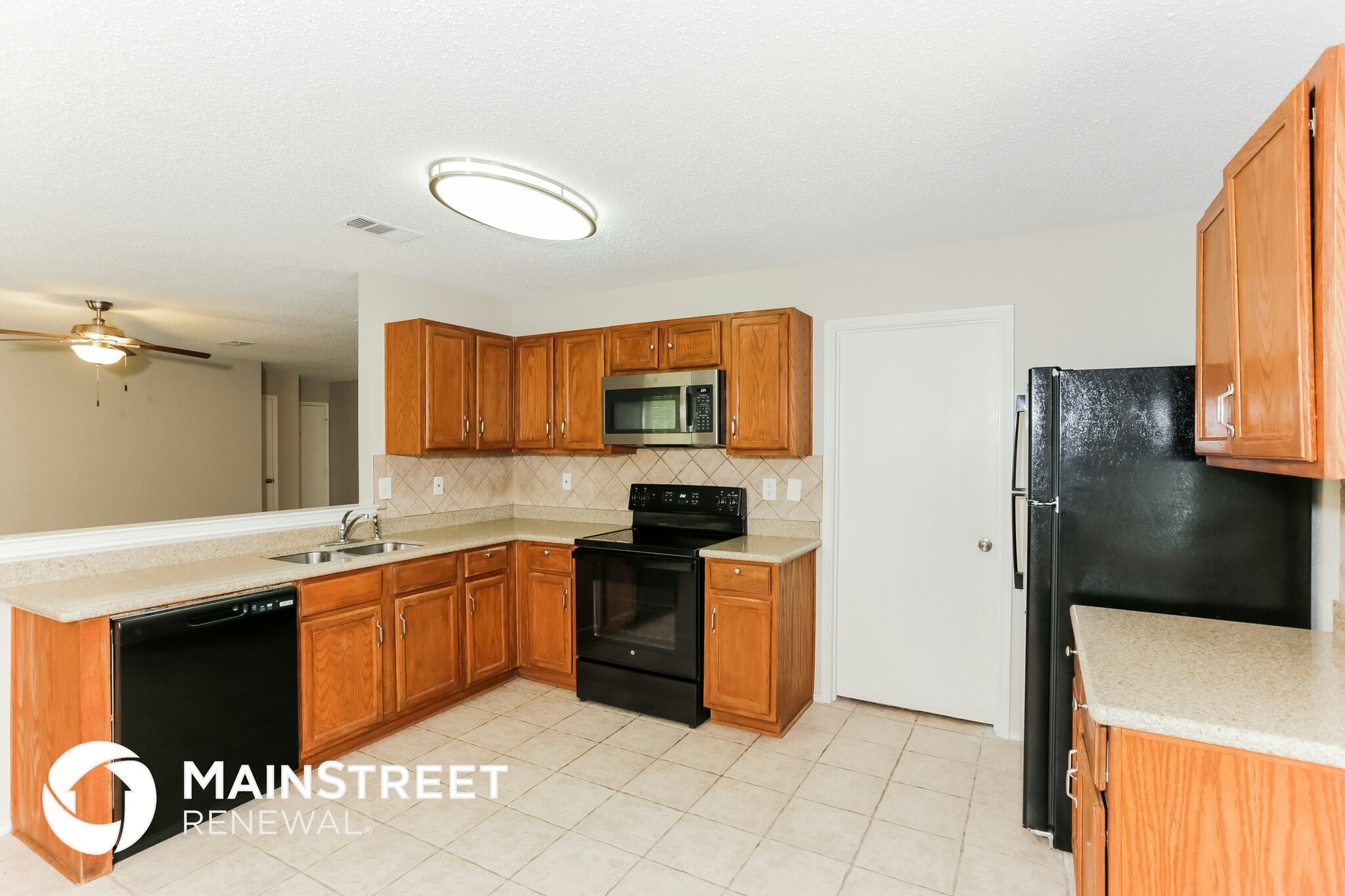 Building Photo - 805 Encino Dr