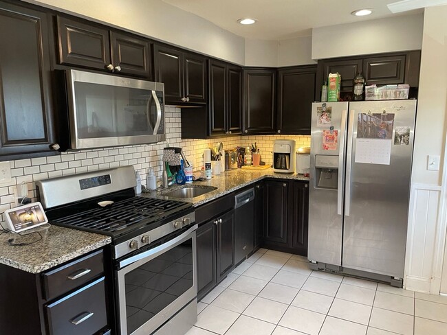 Building Photo - 2-Bedroom plus Office in Linthicum Heights