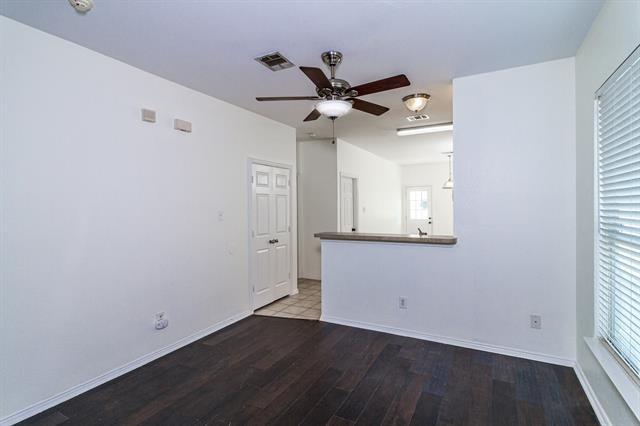Building Photo - 10120 Cedar Lake Dr
