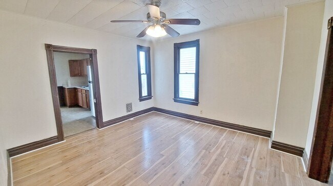 Building Photo - 233-235 Centennial Avenue