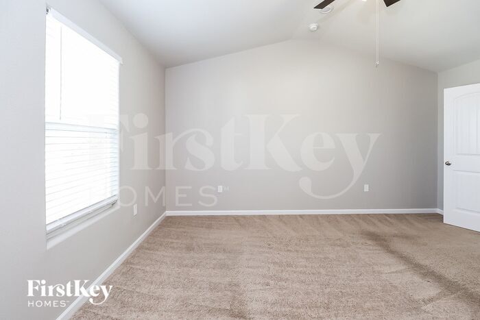 Building Photo - 712 Hawley St