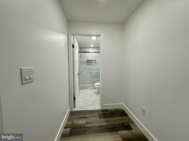 Building Photo - 104 New Rose St