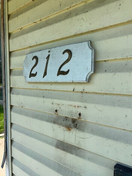 Building Photo - 212 Cameron Rd