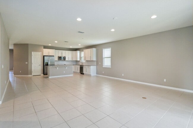 Building Photo - MOVE IN SPECIAL-Gorgeous Energy Efficient 4/2 Home in Gated Community Close to Lake Nona