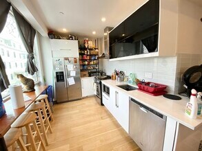 Building Photo - 40 Washburn St