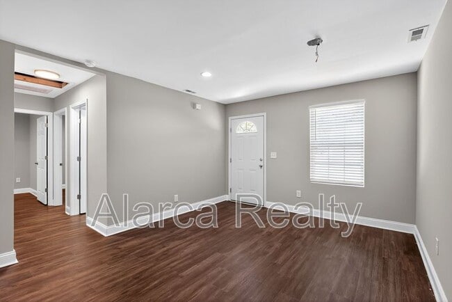 Building Photo - 6634 Rockwell Blvd