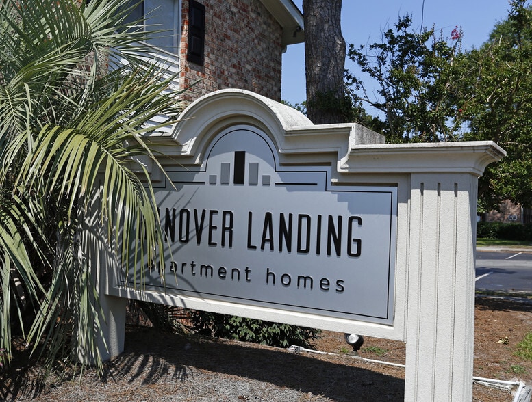 Hanover Landing Apartments 3439 Wilshire Blvd Wilmington NC 28403 Apartment Finder