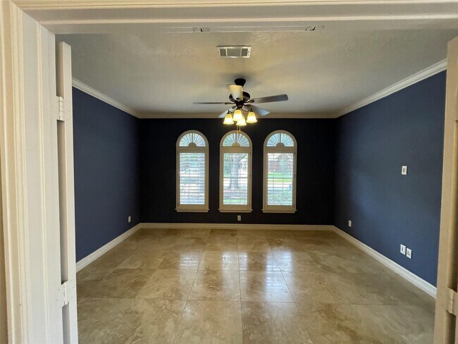 Building Photo - 11611 Canyon Breeze Dr