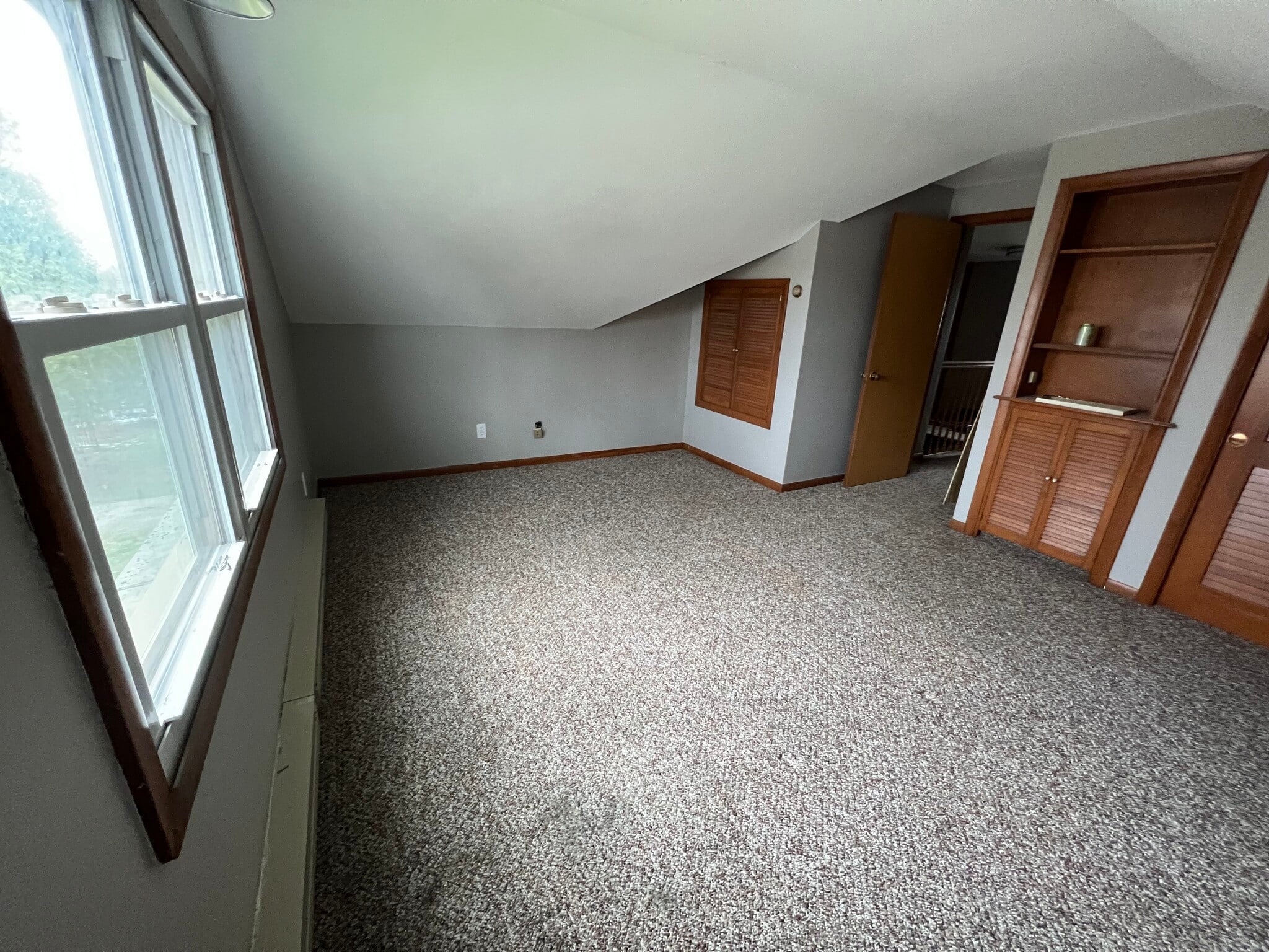 Building Photo - 211 S High St