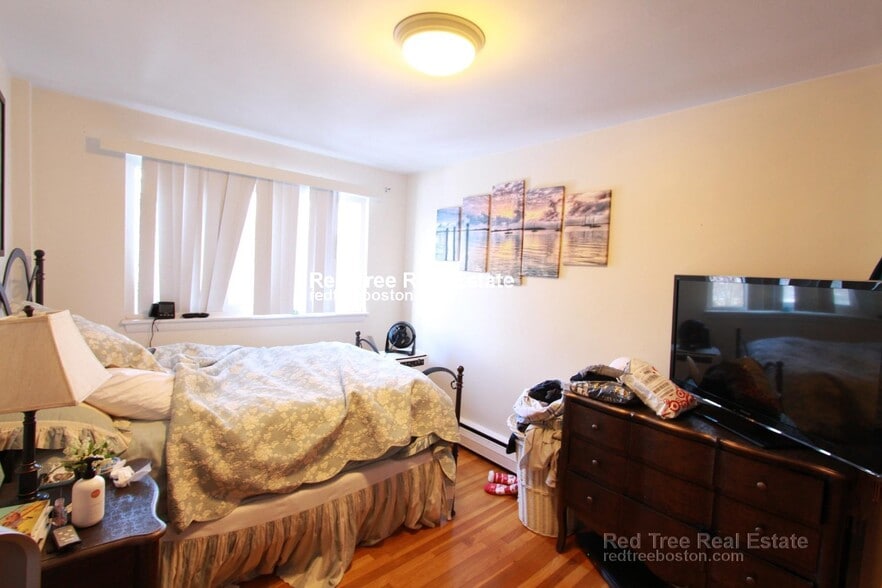 Building Photo - 199 Winthrop Rd