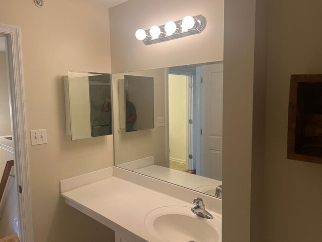 Building Photo - Carriage Style Townhome Now Available in W...