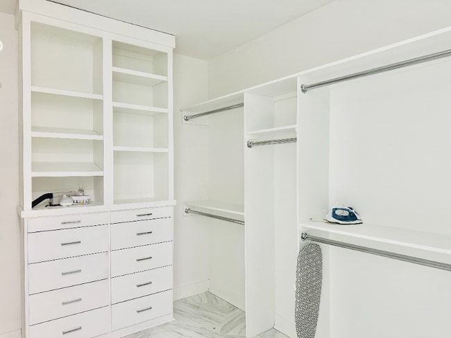 Building Photo - 323 Atherton St