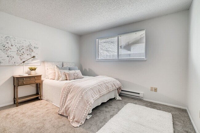 Building Photo - Rental Home in Auburn - Odona Homes