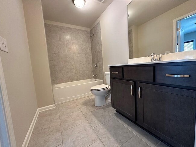 Building Photo - 3253 Cavendish Ct NE