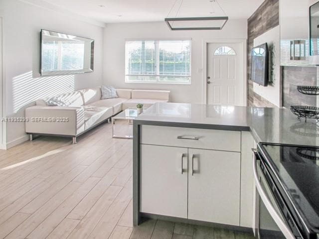 Building Photo - 9220 Biscayne Blvd