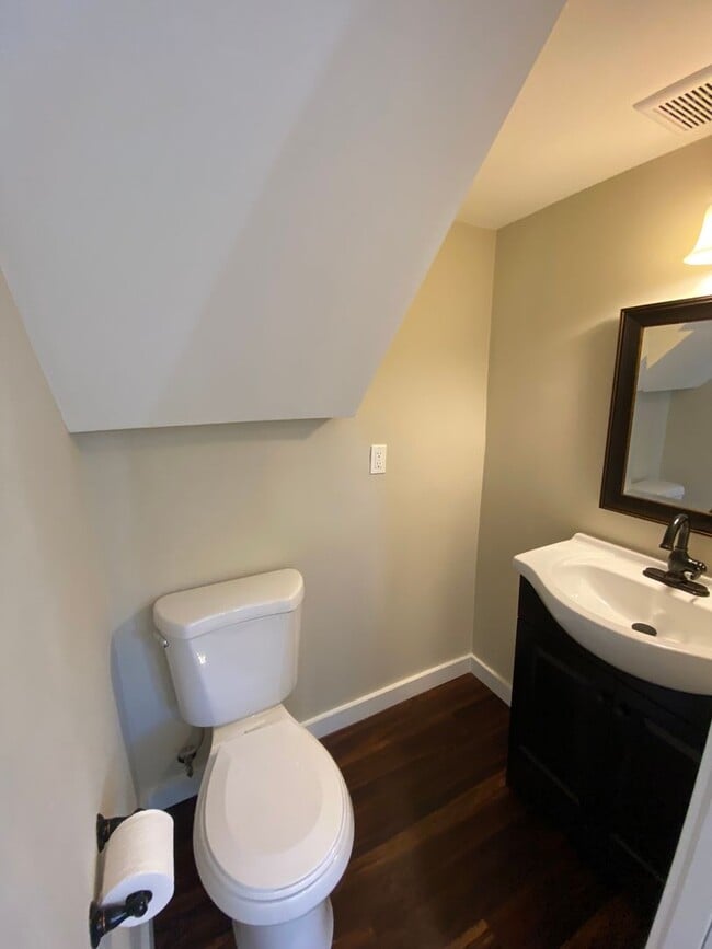 Building Photo - Ballard Loyal Heights Home