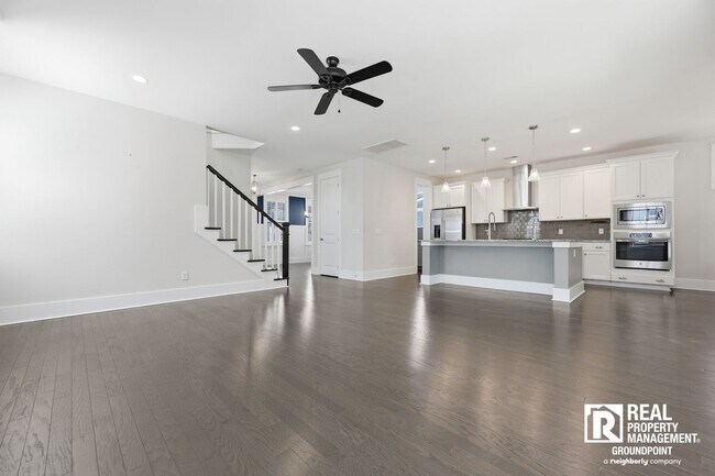 Building Photo - 236 Oak View Way