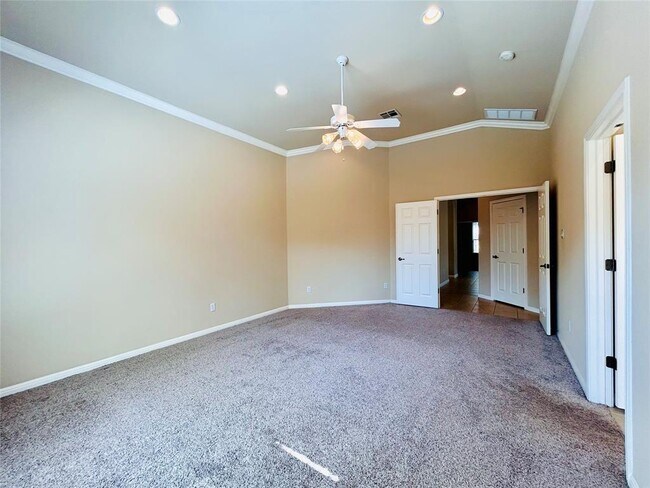 Building Photo - 2501 Farleigh Ln