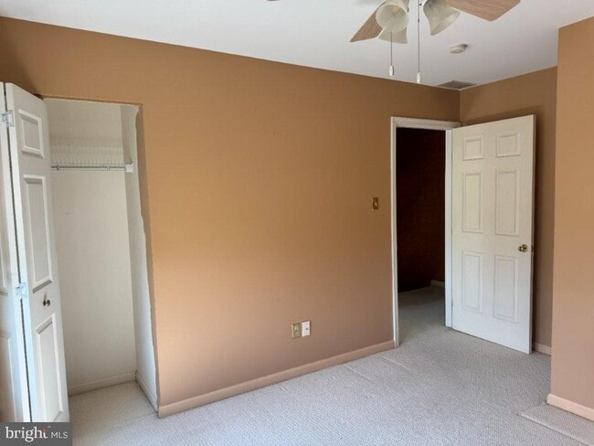 Building Photo - 149 Monet Cir