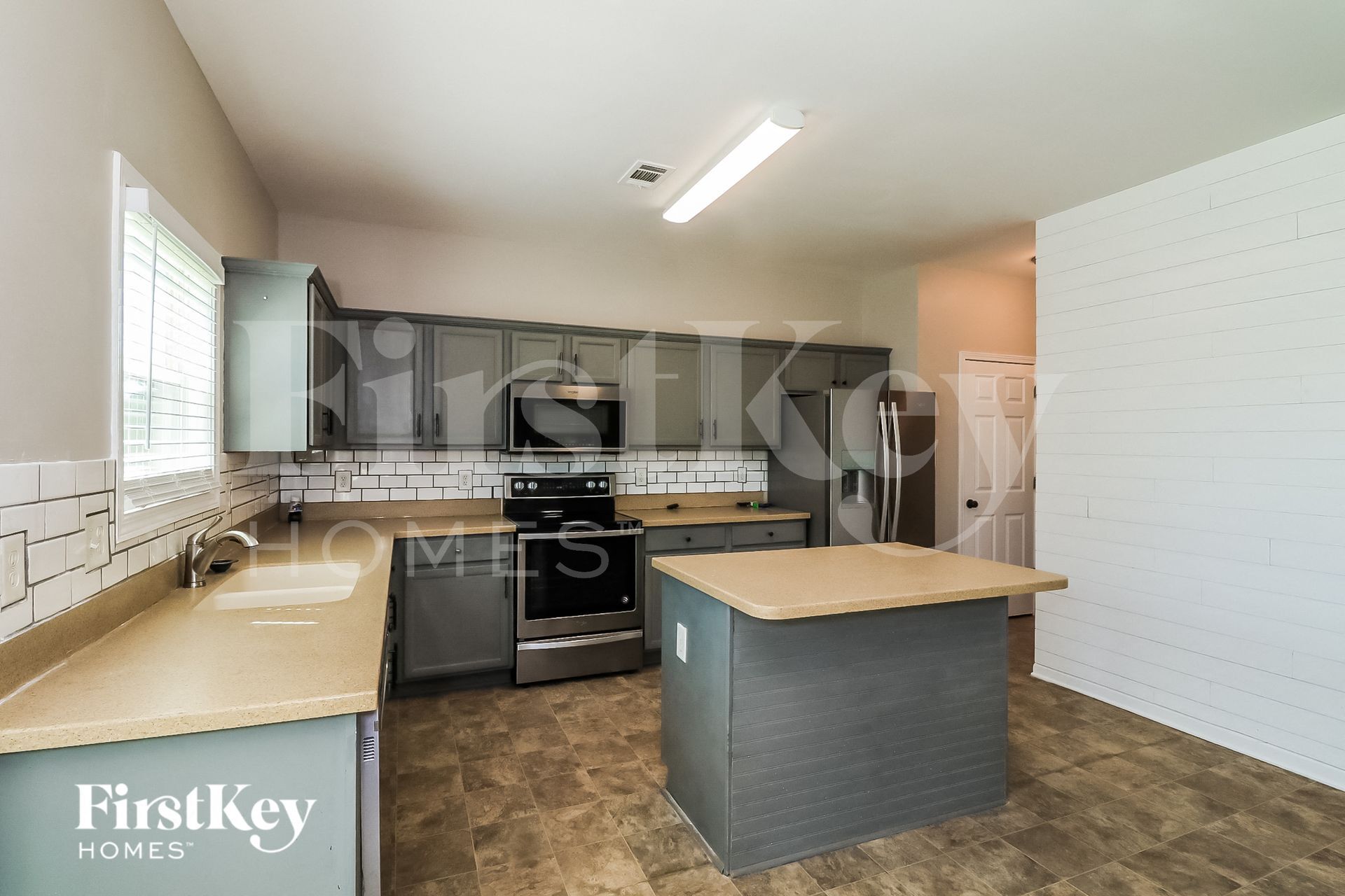 Building Photo - 64 Mercer Ln