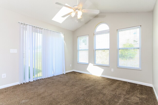 Building Photo - 281 Timber Hill Dr
