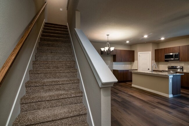 Building Photo - AVAILABLE NOW! GORGEOUS 2 BEDROOM FOUR PLEX LOCATED IN MIDLOTHIAN ISD!