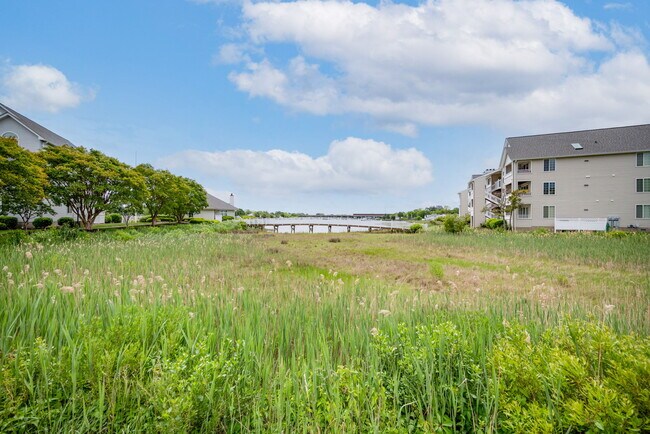 Building Photo - 205 Dockside Dr